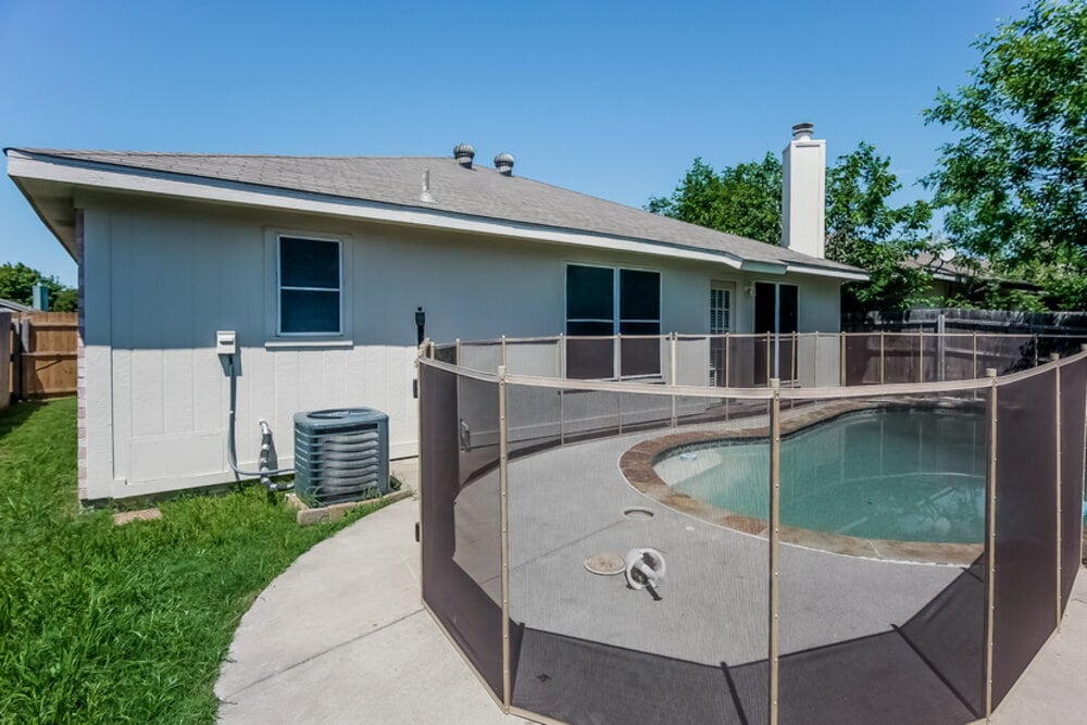 Building Photo - 8112 Broken Arrow Rd