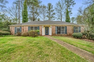 Building Photo - 804 20th Ave N