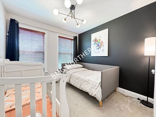 Building Photo - 9471 Canonbury Square