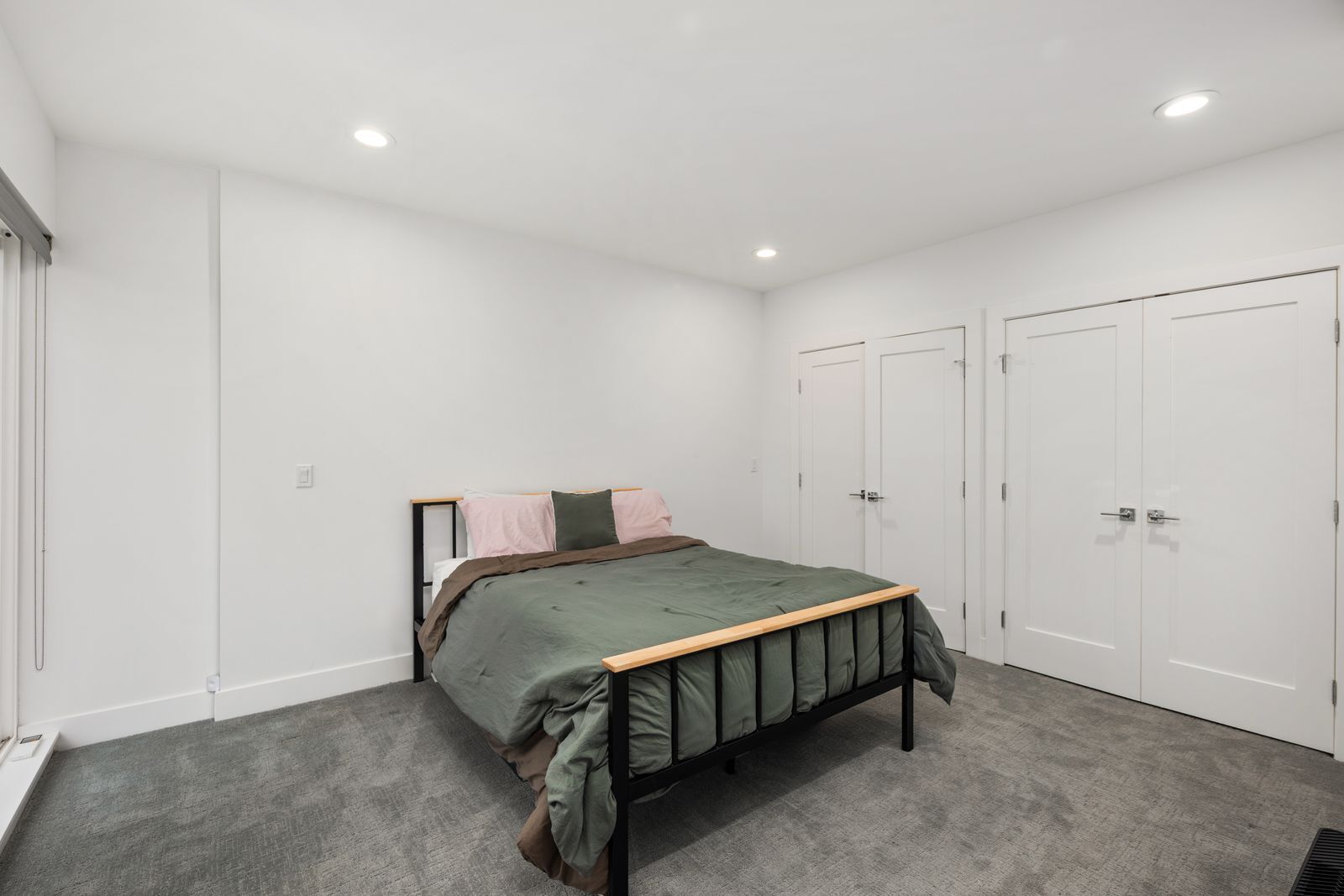 Building Photo - 4726 S Juneau St