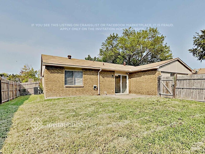 Building Photo - 9102 Millwood Dr