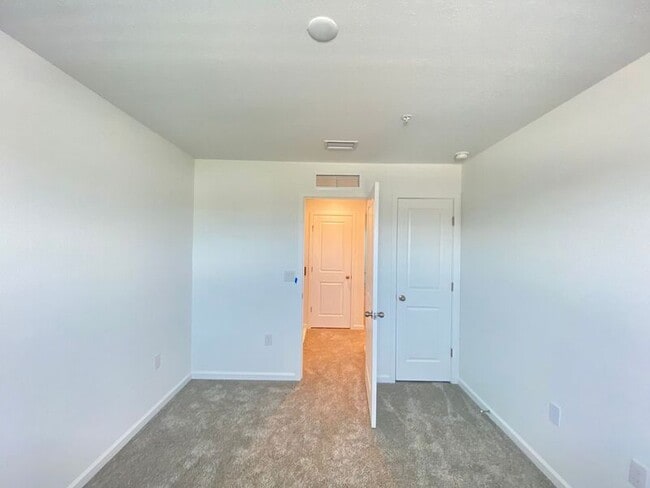 Building Photo - 4196 Sadler Rd