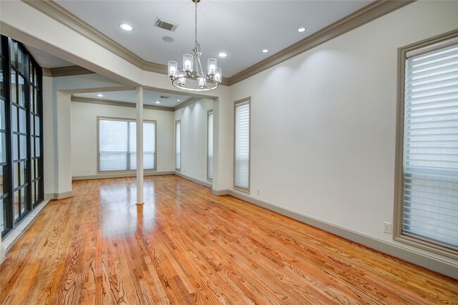 Building Photo - 5346 Val Verde St