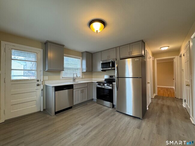 Building Photo - 56 Sidney St