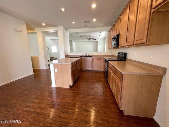 Building Photo - 18235 N Alicia Ct