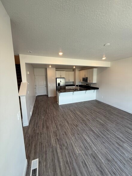 Main room - 1026 Lapis Fields Way