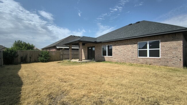 Building Photo - 1215 Sierra Ln