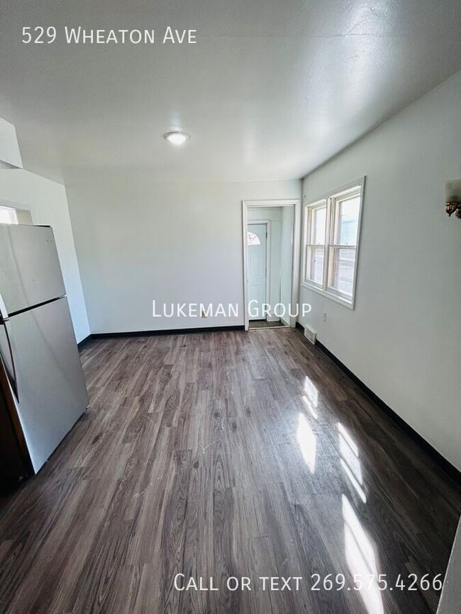 Building Photo - 529 Wheaton Ave