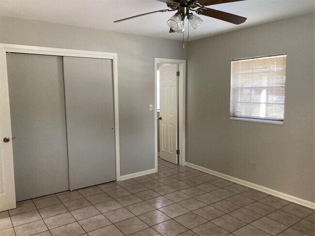 Building Photo - 6009 Ambassador Dr