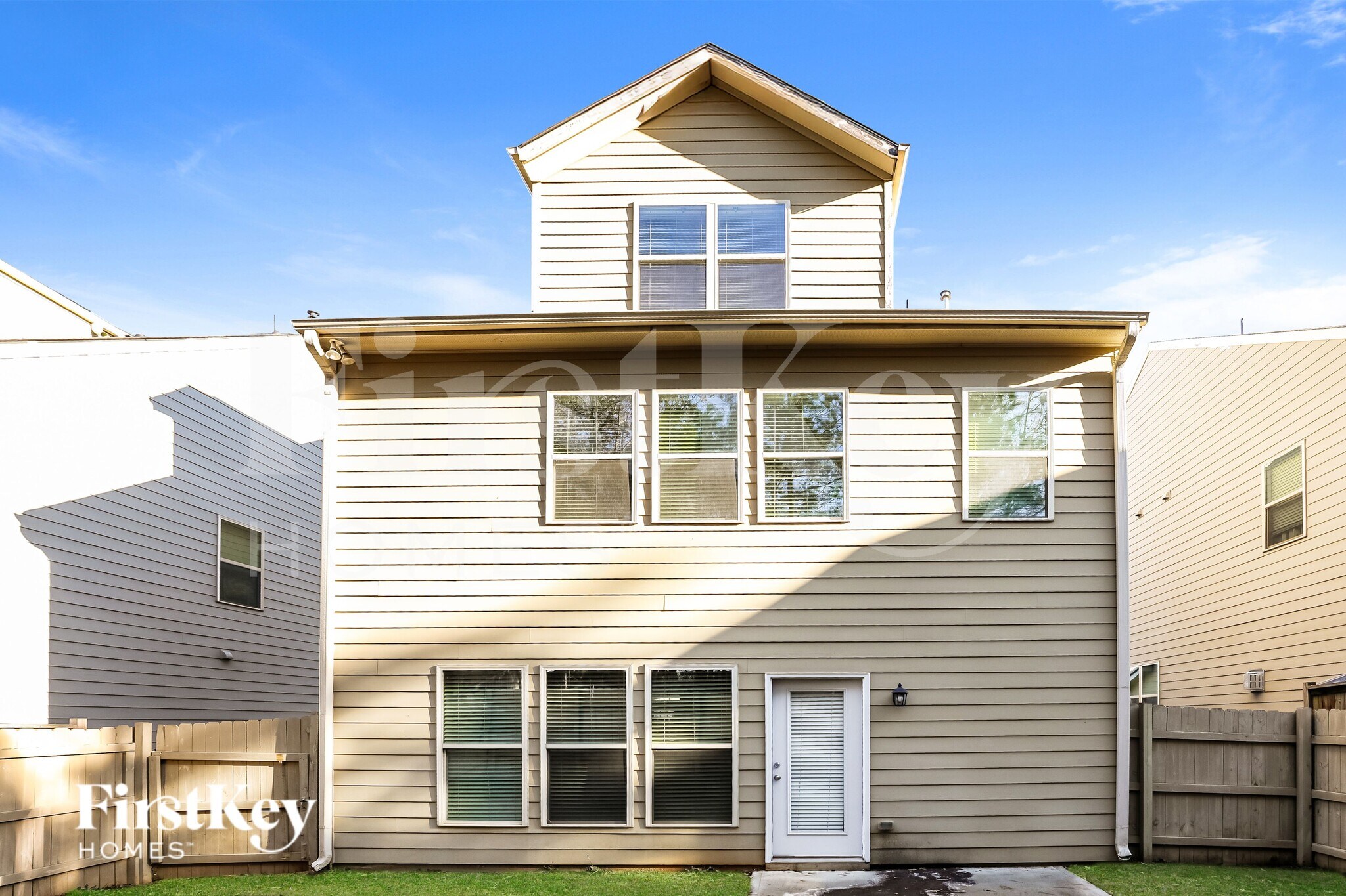 Building Photo - 3196 Baylor Cir