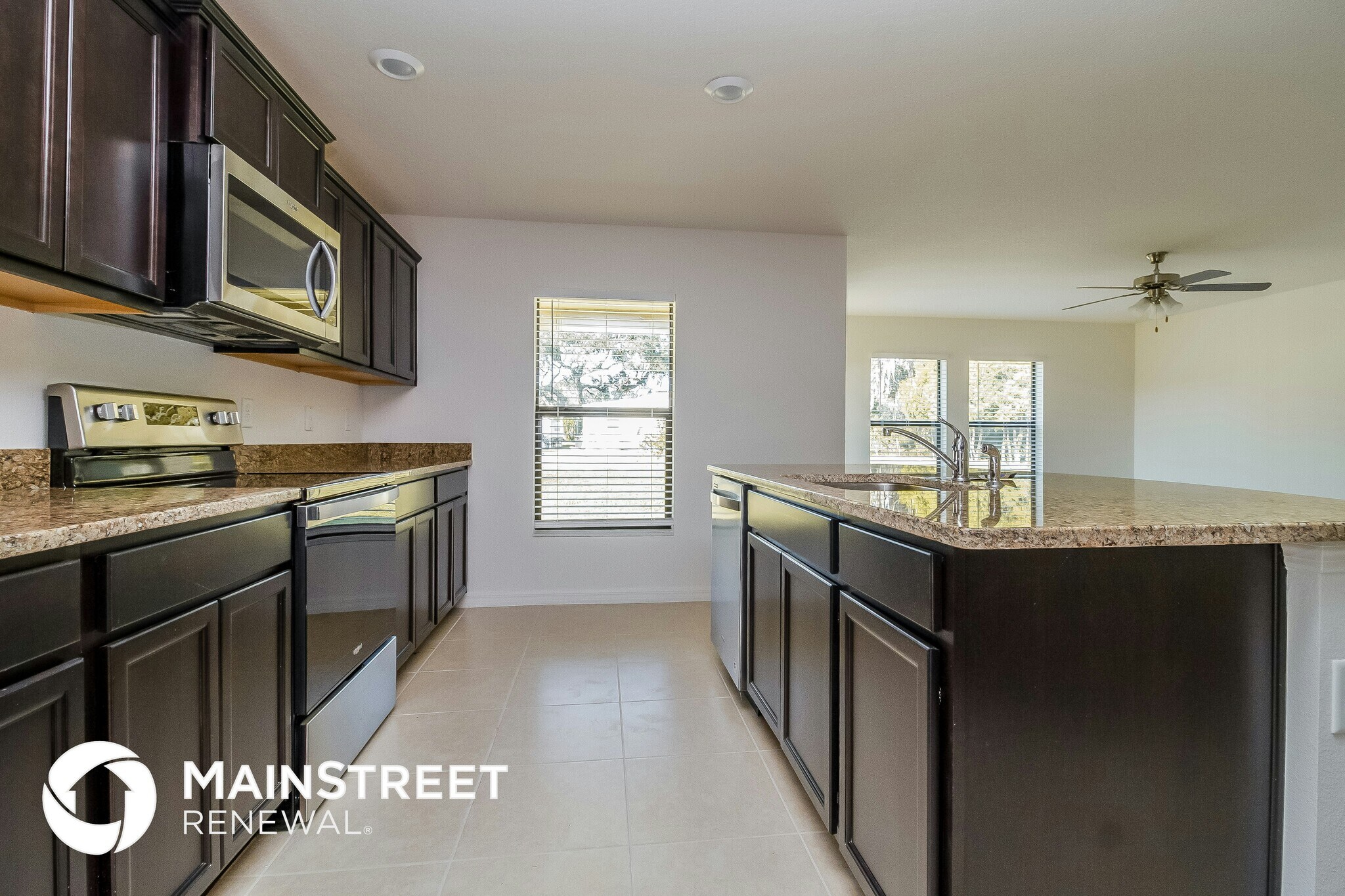 Building Photo - 35721 Rose Moss Ave