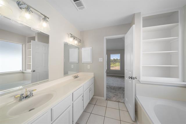 Building Photo - 3019 Trailwood Dr