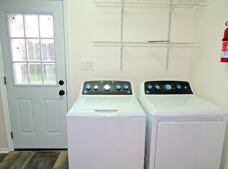 Building Photo - 2811 Birdseye Ln