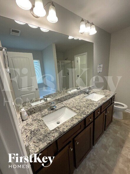 Building Photo - 148 Daisy Cir