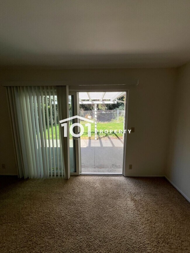 Building Photo - Spacious 3-Bedroom Home Near the Beach — Santa Barbara Shores