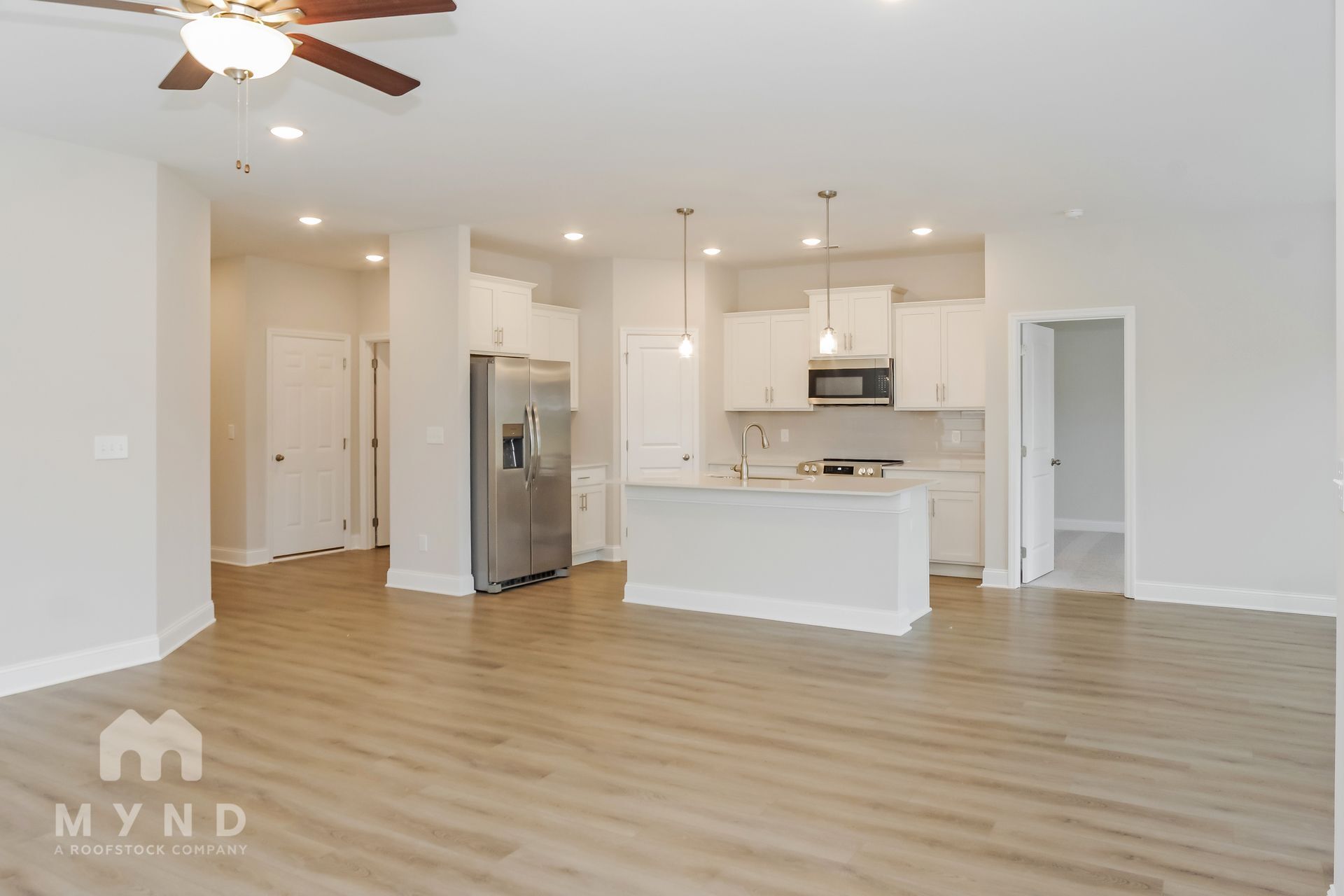 Building Photo - 219 Pine Is Ave