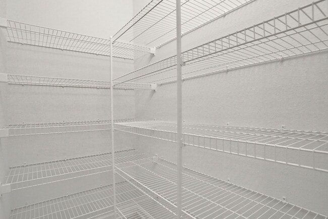 Building Photo - 944 Laurel Valley Dr