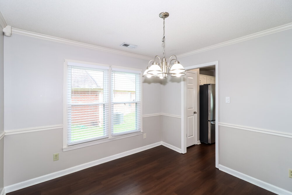 Building Photo - 9335 Barrow Dr