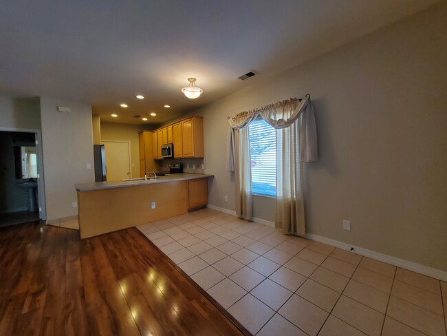 Building Photo - 4205 Prestige Point