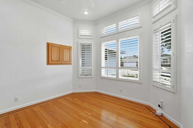 Building Photo - One-of-a-Kind Home with Pool, Gazebo, and Sunken Conversation Pit!