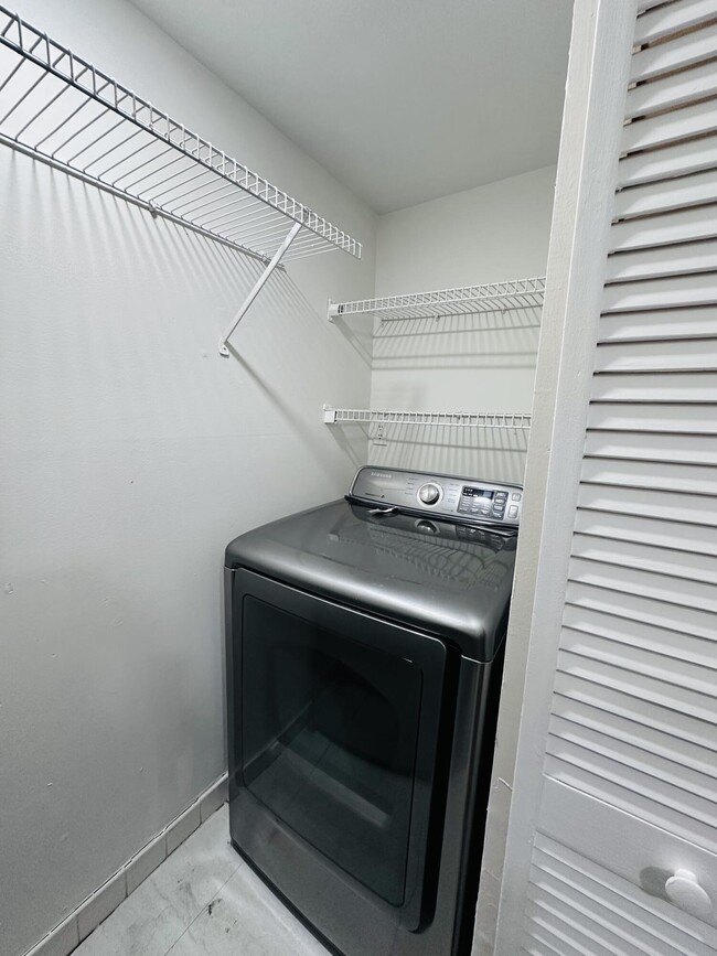 Building Photo - 1534 Forest Lakes Cir