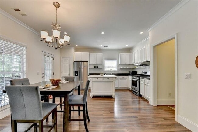 Building Photo - 335 Pintail Ct