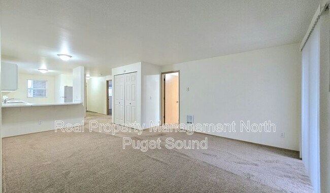 Building Photo - 4505 100th St NE