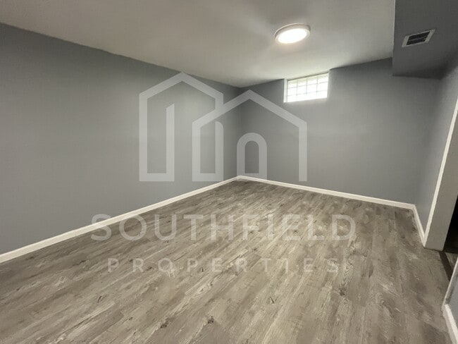 Building Photo - 2552 Sarvis Ct