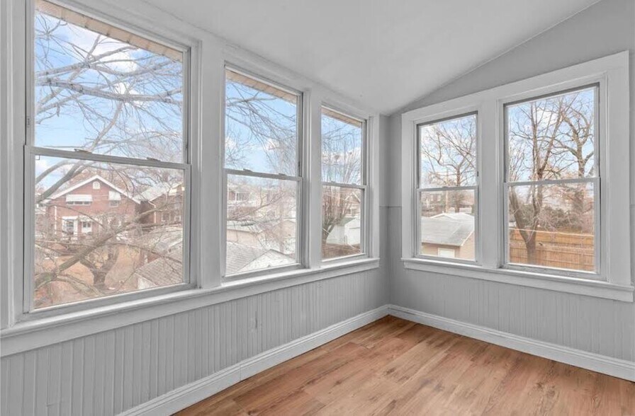 Building Photo - 5315 Devonshire Ave