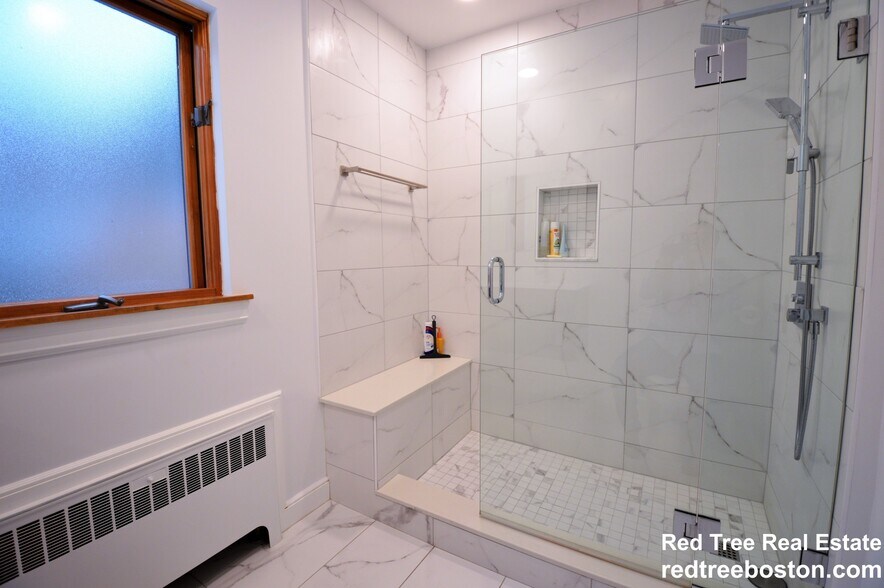 Building Photo - 75 Somerset Rd