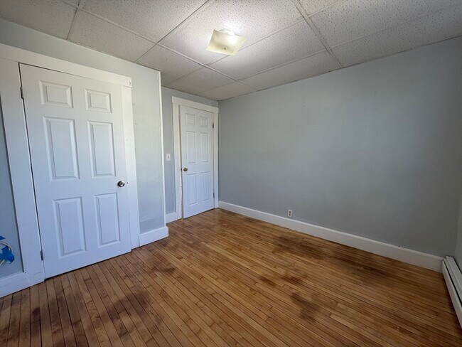 Building Photo - 93 Bellevue Ave