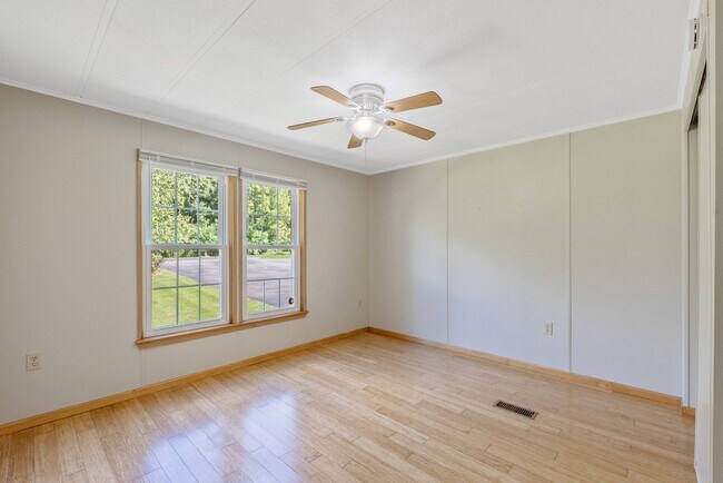 Building Photo - 239 Furniss Station Rd