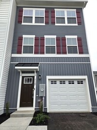 Building Photo - 117 Lakota St