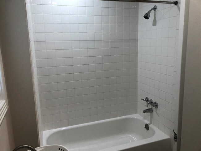 Building Photo - 1808 Wheeler Ave