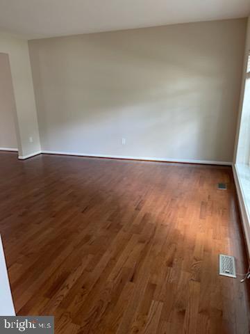 Building Photo - 2693 Maple Ridge Dr
