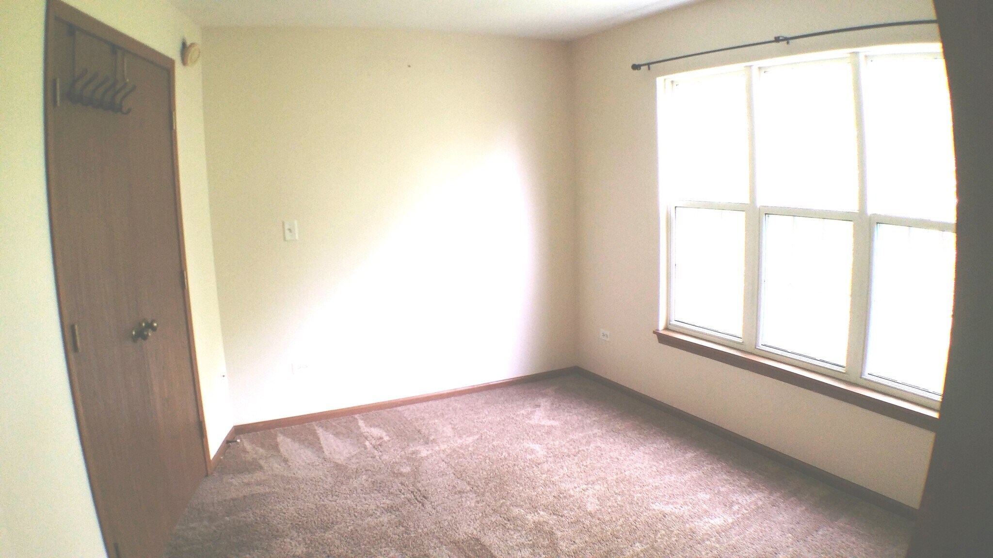 Building Photo - 1934 Heron Ave