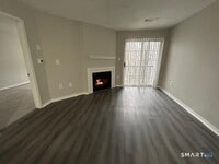 Building Photo - 100 Glenbrook Rd