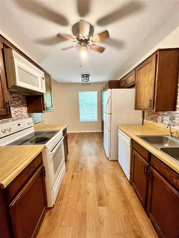 Building Photo - 5701 Willow Elm Dr