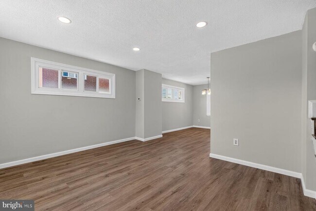 Building Photo - 1524 Barkley Ave