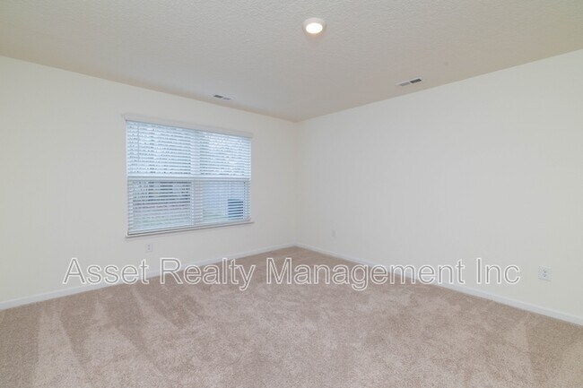 Building Photo - 7452 Game Bird St