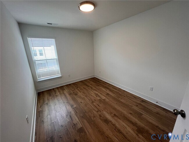 Building Photo - 15342 Oasis Sun Aly