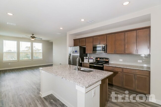 Building Photo - 620 Raglands Rd