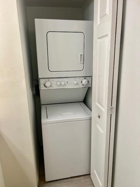 Building Photo - 4879 Via Palm Lakes