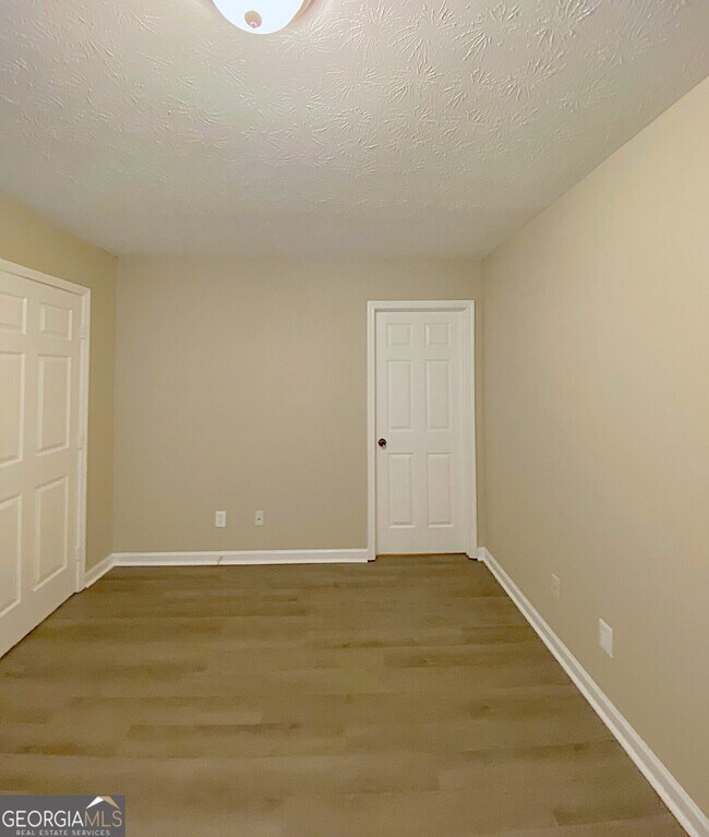 Building Photo - 191 Harvell Dr