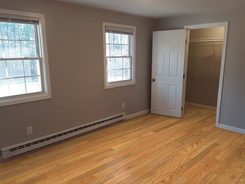 Building Photo - 9 Bayberry Ln