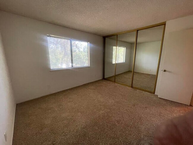 Building Photo - Beautiful Capitola Condo minutes from Capitola Village!