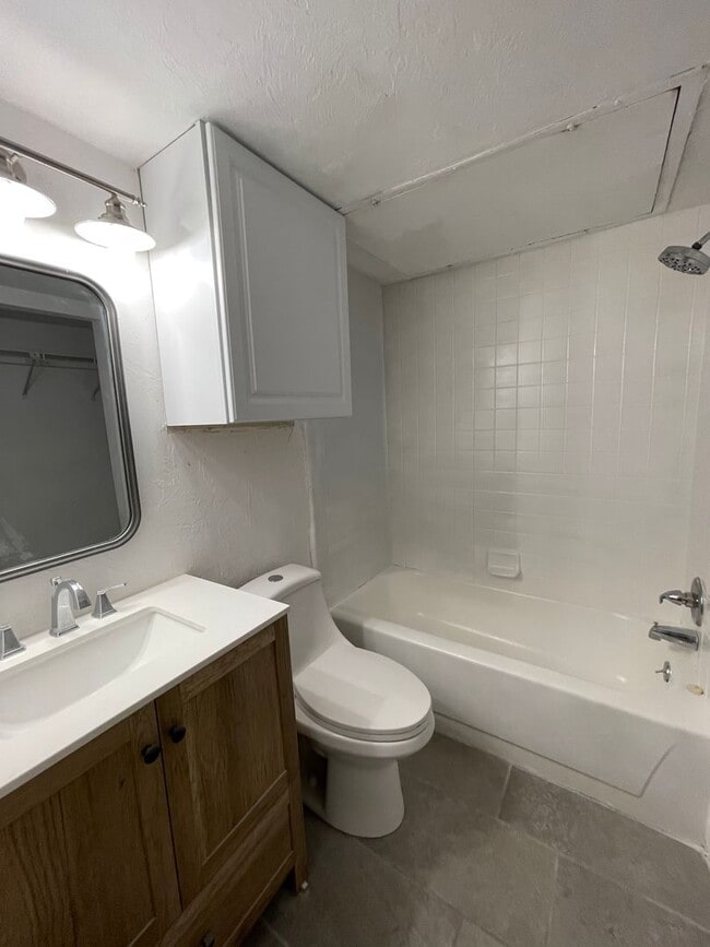 Building Photo - fireplace and all appliances close to ever...