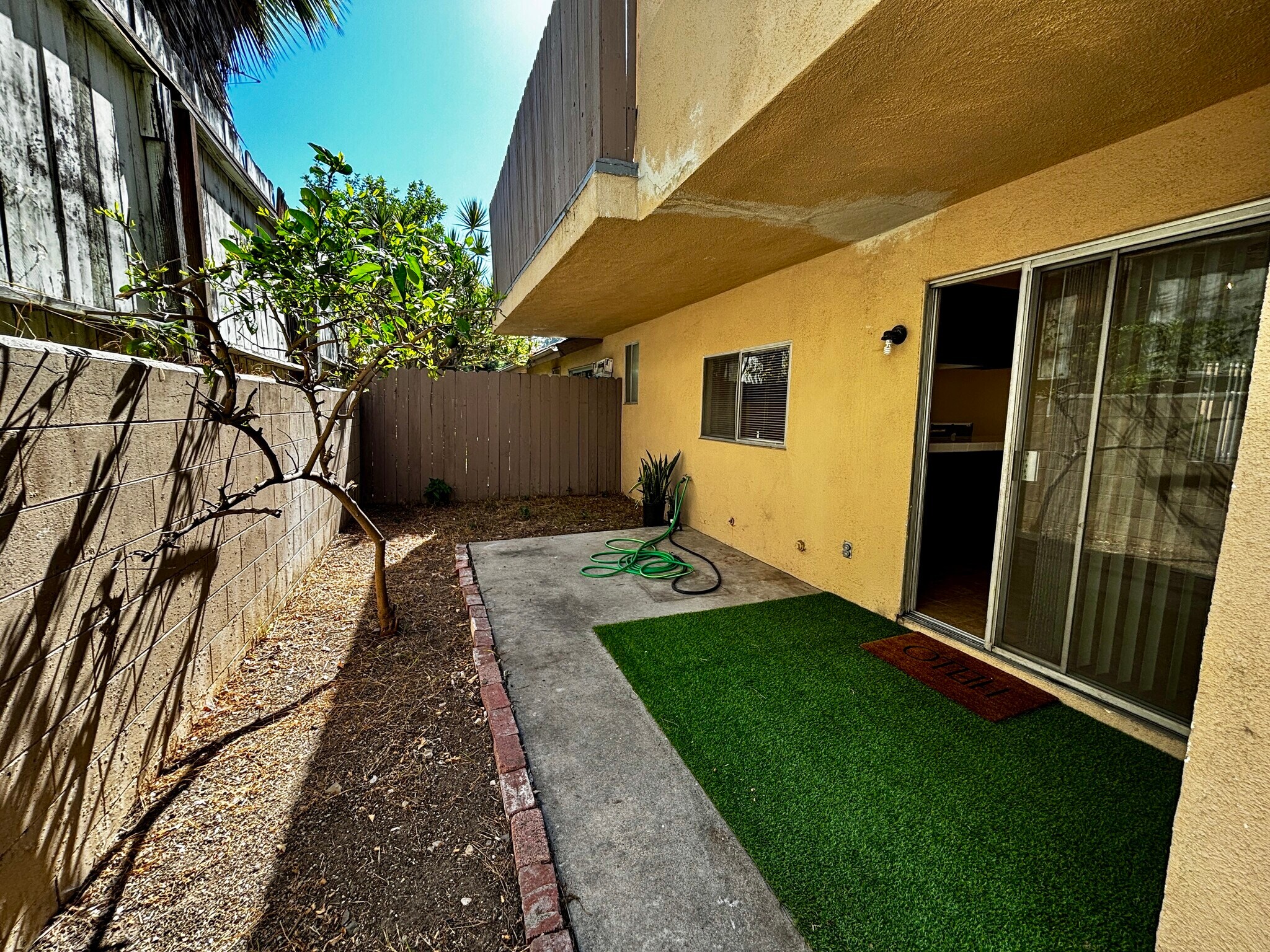 Building Photo - 1601 Via Mirada