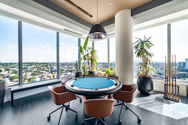 Building Photo - 2Bd/2Ba Seattle Apartment