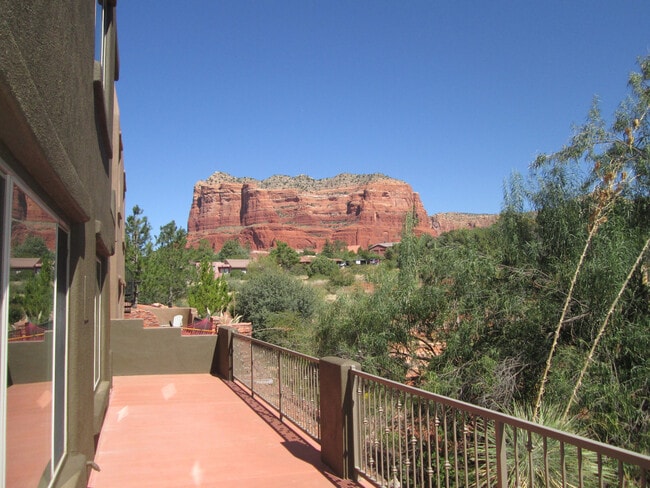 Building Photo - Unfurnished, 1-year long-term rental